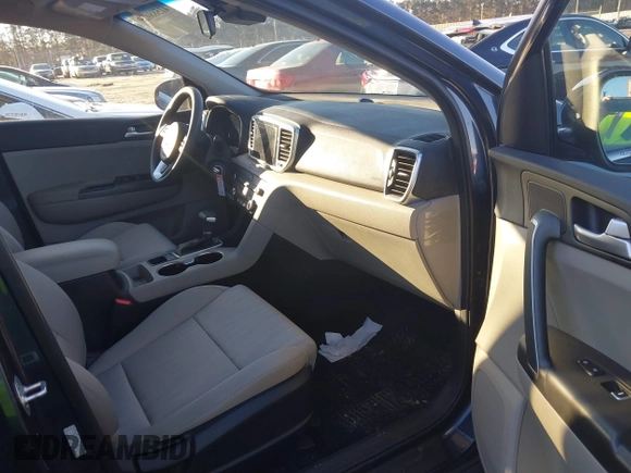 2020 Kia Sportage LX with VIN KNDPM3AC3L7826852, listed as a IAAI auction lot 41588029 with 55,000 mi miles and . Bid and sale history available at DreamBid. Image 5.