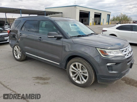 2019 Ford Explorer XLT z VIN 1FM5K8D8XKGA22222, wystawiony jako Copart lot #63078265 z przebiegiem 40 244 mil mil oraz Szkoda całkowita • Salvage title. Historia ofert i sprzedaży dostępna na DreamBid. Obrazek 4.