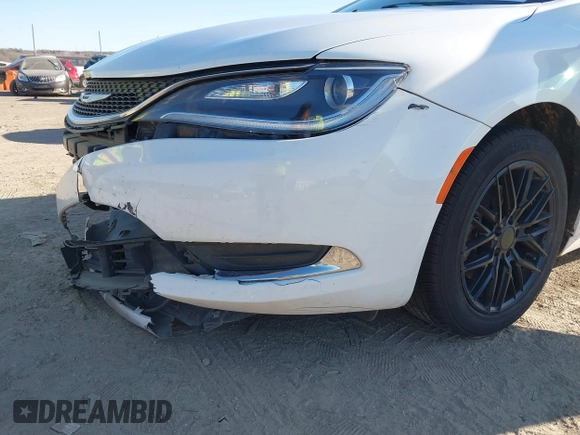 2015 Chrysler 200 Limited with VIN 1C3CCCAB8FN538189, listed as a IAAI auction lot 41750361 with 155,532 mi miles. Bid and sale history available at carsss.com. Image 18.