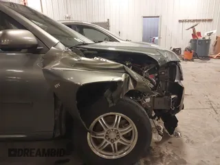 2008 Toyota Highlander Hybrid with VIN JTEEW41A382010228, listed as a IAAI auction lot 41714620 with 152,323 mi miles. Bid and sale history available at carsss.com. Image 18.