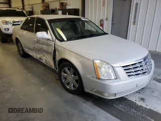 2007 Cadillac DTS V8 z VIN 1G6KD57YX7U201089, wystawiony jako Copart lot #44665825 z przebiegiem 117 048 mil mil oraz Szkoda całkowita • Salvage title. Historia ofert i sprzedaży dostępna na DreamBid. Obrazek 4.