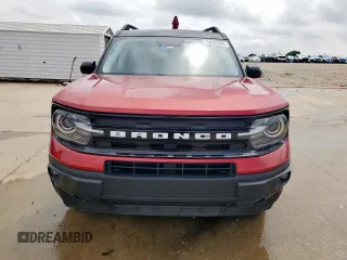 2021 Ford Bronco Sport Outer Banks z VIN 3FMCR9C64MRA72912, wystawiony jako Copart lot #54265395 z przebiegiem 28 272 mil mil oraz Szkoda całkowita • Salvage title. Historia ofert i sprzedaży dostępna na DreamBid. Obrazek 5.