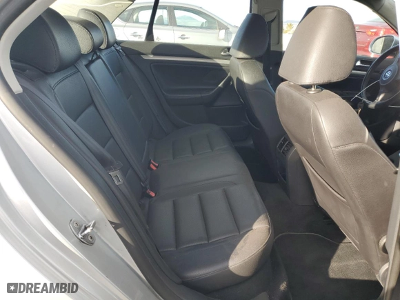 2010 Volkswagen Jetta Sedan Limited with VIN 3VWAZ7AJ2AM109114, listed as a Copart auction lot 45667005 with 105,521 mi miles and Salvage Title. Bid and sale history available at carsss.com. Image 10.