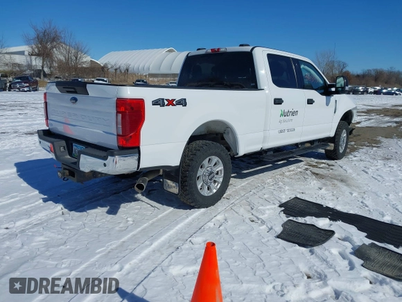 2021 Ford F-250 XL z VIN 1FT7W2B6XMEC73448, wystawiony jako IAAI lot #41631438 z przebiegiem 110 255 mil mil oraz . Historia ofert i sprzedaży dostępna na DreamBid. Obrazek 4.