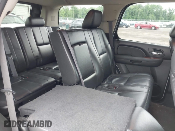 2011 GMC Yukon SLT z VIN 1GKS2CE07BR207565, wystawiony jako IAAI lot #42542596 z przebiegiem 217 759 mil mil oraz . Historia ofert i sprzedaży dostępna na DreamBid. Obrazek 8.