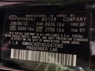 2013 Hyundai Genesis 3.8L with VIN KMHGC4DD3DU247095, listed as a IAAI auction lot 41551023 with 131,038 mi miles. Bid and sale history available at carsss.com. Image 9.