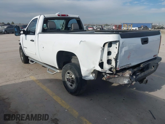 2009 GMC Sierra 2500HD z VIN 1GTHC44KX9E129618, wystawiony jako IAAI lot #41351695 z przebiegiem 133 304 mil mil oraz . Historia ofert i sprzedaży dostępna na DreamBid. Obrazek 3.