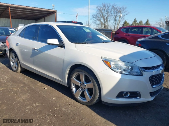 2014 Chevrolet Malibu LTZ with VIN 1G11J5SX0EF289841, listed as a IAAI auction lot 41669908 with 233,599 mi miles. Bid and sale history available at carsss.com. Image 1.