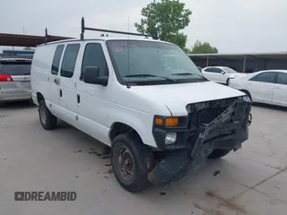 2008 Ford Econoline Cargo Commercial z VIN 1FTSE34L98DA08053, wystawiony jako IAAI lot #42277418 z przebiegiem 248 717 mil mil oraz . Historia ofert i sprzedaży dostępna na DreamBid. Obrazek 1.