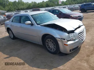 2008 Chrysler 300 Touring с VIN 2C3KA53G78H242100, выставлен на аукционе IAAI как лот 42482607 с пробегом Не указан миль и . История ставок и продаж доступна на DreamBid. Изображение 1.