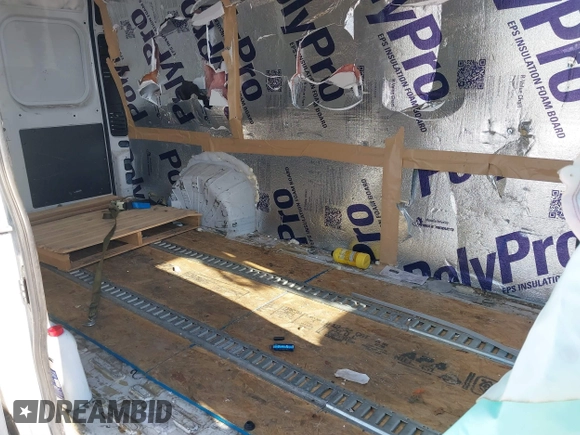 2020 Ram ProMaster Cargo with VIN 3C6URVJGXLE122352, listed as a IAAI auction lot 41331553 with 492,649 mi miles and . Bid and sale history available at carsss.com. Image 8.