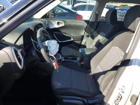 2020 Kia Soul LX with VIN KNDJ23AU9L7730177, listed as a Copart auction lot 42886624 with 28,316 mi miles and Salvage Title. Bid and sale history available at carsss.com. Image 7.