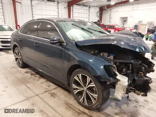 2022 Volkswagen Passat 2.0T SE with VIN 1VWSA7A38NC008955, listed as a IAAI auction lot 41375514 with 37,391 mi miles. Bid and sale history available at carsss.com. Image 1.