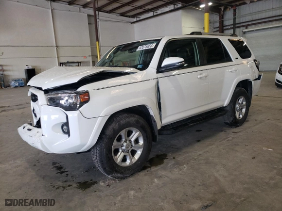 2022 Toyota 4Runner SR5 Premium with VIN JTENU5JR4N6029294, listed as a Copart auction lot 62075653 with 9,334 mi miles and Salvage Title. Bid and sale history available at carsss.com. Image 1.