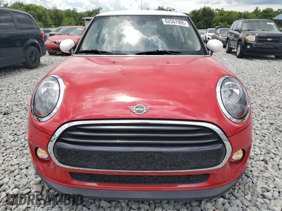 2019 MINI Hardtop Cooper с VIN WMWXP5C59K2H32200, выставлен на аукционе Copart как лот 62557905 с пробегом 17 257 миль миль и Списание • Salvage title. История ставок и продаж доступна на DreamBid. Изображение 5.