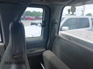2003 Ford F-250 XL с VIN 3FTNX20L43MB35684, выставлен на аукционе IAAI как лот 42108516 с пробегом 296 730 миль миль и . История ставок и продаж доступна на DreamBid. Изображение 8.