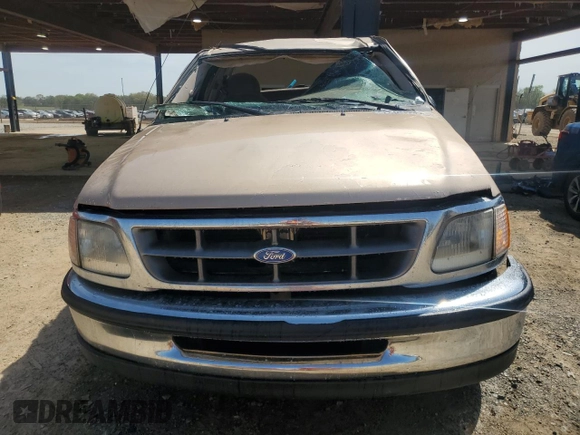 1997 Ford F-150 z VIN 1FTDX1765VNB04684, wystawiony jako Copart lot #51526655 z przebiegiem 232 322 mil mil oraz Szkoda całkowita • Salvage title. Historia ofert i sprzedaży dostępna na DreamBid. Obrazek 5.