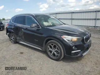2017 BMW X1 xDrive28i with VIN WBXHT3C39H5F81200, listed as a Copart auction lot 55304485 with 88,948 mi miles and Salvage Title. Bid and sale history available at DreamBid. Image 4.