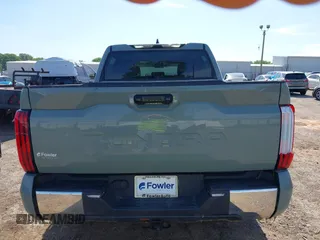 2022 Toyota Tundra SR5 with VIN 5TFLA5AB7NX013477, listed as a IAAI auction lot 42172272 with 30,460 mi miles and . Bid and sale history available at DreamBid. Image 16.