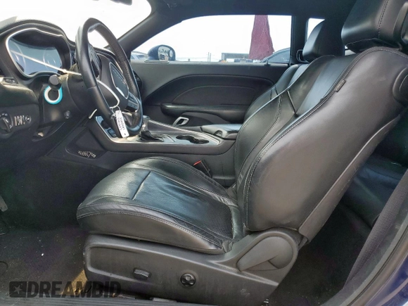 2015 Dodge Challenger SXT Plus z VIN 2C3CDZBG1FH809774, wystawiony jako Copart lot #57521245 z przebiegiem 134 614 mil mil oraz Szkoda całkowita • Salvage title. Historia ofert i sprzedaży dostępna na DreamBid. Obrazek 7.