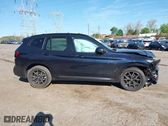 2024 BMW X3 xDrive30i z VIN 5UX53DP08R9V36583, wystawiony jako IAAI lot #42128986 z przebiegiem 9 mil mil oraz . Historia ofert i sprzedaży dostępna na DreamBid. Obrazek 14.