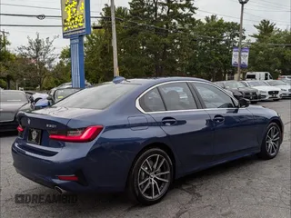 2021 BMW 3 Series 330i xDrive with VIN WBA5R7C05MFL07633, listed as a Copart auction lot 44218855 with 33,325 mi miles and Clean Title. Bid and sale history available at carsss.com. Image 4.