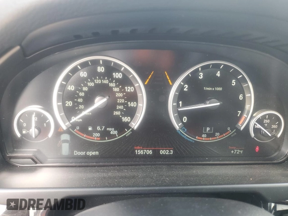 2017 BMW X5 xDrive35i z VIN 5UXKR0C57H0U52284, wystawiony jako Copart lot #60208755 z przebiegiem 156 706 mil mil oraz Szkoda całkowita • Salvage title. Historia ofert i sprzedaży dostępna na DreamBid. Obrazek 9.