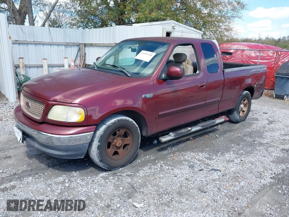 2003 Ford F-150 XL with VIN 1FTRX17203KA95359, listed as a IAAI auction lot 41891118 with 206,393 mi miles. Bid and sale history available at carsss.com. Image 2.