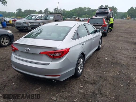 2016 Hyundai Sonata SE с VIN 5NPE24AF7GH377089, выставлен на аукционе IAAI как лот 42467798 с пробегом 149 652 миль миль и . История ставок и продаж доступна на DreamBid. Изображение 4.
