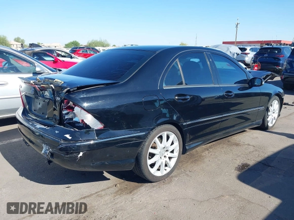 2007 Mercedes-Benz C 230 Sport с VIN WDBRF52H87F935195, выставлен на аукционе IAAI как лот 42572285 с пробегом 155 062 миль миль и . История ставок и продаж доступна на DreamBid. Изображение 4.