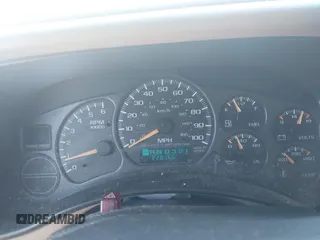 2002 Chevrolet Tahoe LT z VIN 1GNEC13Z42R245581, wystawiony jako IAAI lot #41810788 z przebiegiem 228 166 mil mil oraz . Historia ofert i sprzedaży dostępna na DreamBid. Obrazek 7.