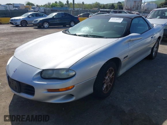 2002 Chevrolet Camaro Z28 z VIN 2G1FP22G722167574, wystawiony jako IAAI lot #41976510 z przebiegiem 114 863 mil mil oraz . Historia ofert i sprzedaży dostępna na DreamBid. Obrazek 2.