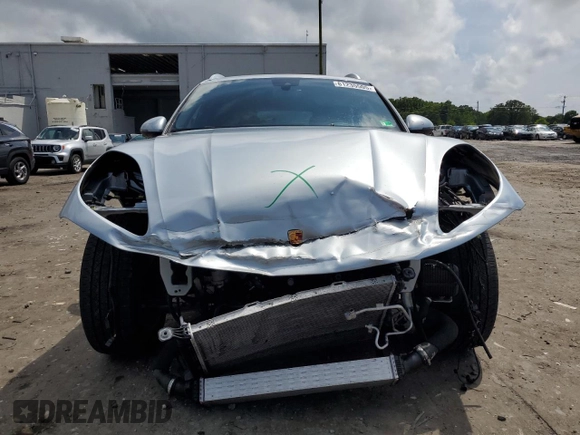 2021 Porsche Macan with VIN WP1AA2A58MLB14290, listed as a Copart auction lot 61235505 with 24,347 mi miles and Salvage title. Bid and sale history available at DreamBid. Image 5.