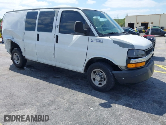 2007 Chevrolet Express Cargo Van with VIN 1GCGG25V171126172, listed as a IAAI auction lot 42096559 with 284,797 mi miles. Bid and sale history available at carsss.com. Image 1.