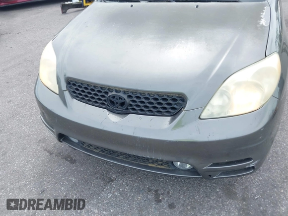 2004 Toyota Matrix Std with VIN 2T1KR32E14C194171, listed as a IAAI auction lot 42059685 with 299,999 mi miles. Bid and sale history available at carsss.com. Image 6.