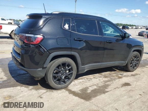 2022 Jeep Compass Latitude with VIN 3C4NJCBB0NT218131, listed as a Copart auction lot 58042105 with 45,475 mi miles and Salvage title. Bid and sale history available at DreamBid. Image 3.