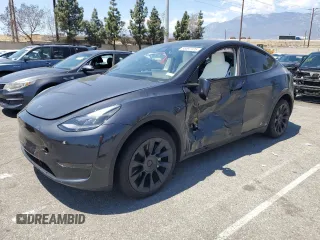 2024 Tesla Model Y с VIN 7SAYGDED7RF056570, выставлен на аукционе Copart как лот 55097125 с пробегом 17 019 миль миль и Списание • Salvage title. История ставок и продаж доступна на DreamBid. Изображение 1.