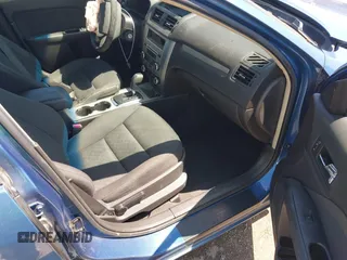 2010 Ford Fusion SE with VIN 3FAHP0HG0AR384398, listed as a IAAI auction lot 41978016 with 206,243 mi miles and . Bid and sale history available at DreamBid. Image 5.