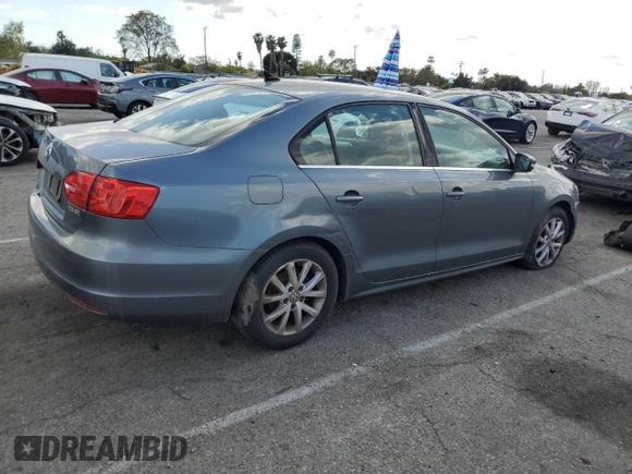 2013 Volkswagen Jetta SE with VIN 3VWDP7AJ8DM360372, listed as a Copart auction lot 51796725 with 66,981 mi miles and Non repairable. Bid and sale history available at DreamBid. Image 3.