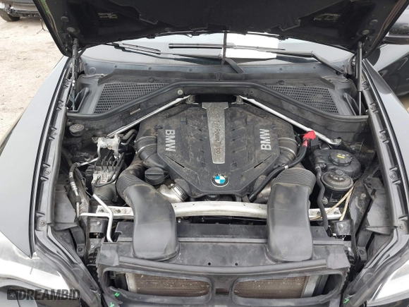 2014 BMW X6 50i with VIN 5UXFG8C54EL593152, listed as a IAAI auction lot 41439576 with 147,817 mi miles. Bid and sale history available at carsss.com. Image 10.