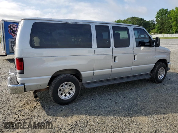 2010 Ford Econoline Passenger XL с VIN 1FBNE3BL2ADA55175, выставлен на аукционе Copart как лот 58540605 с пробегом 111 175 миль миль и Списание • Salvage title. История ставок и продаж доступна на DreamBid. Изображение 3.