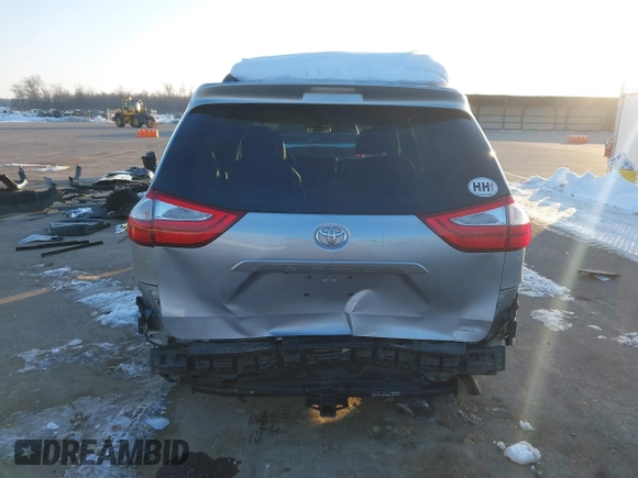 2015 Toyota Sienna Ltd with VIN 5TDDK3DC1FS094834, listed as a IAAI auction lot 41344394 with 137,146 mi miles. Bid and sale history available at carsss.com. Image 16.