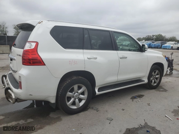 2010 Lexus GX 460 with VIN JTJBM7FX6A5002041, listed as a Copart auction lot 46333545 with 98,117 mi miles and Salvage Title. Bid and sale history available at carsss.com. Image 3.