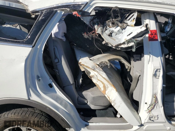 2012 Hyundai Veracruz Limited with VIN KM8NU4CCXCU181737, listed as a Copart auction lot 50031495 with Not provided miles and Salvage title. Bid and sale history available at DreamBid. Image 10.