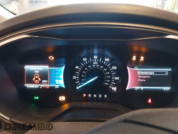 2019 Ford Fusion SE with VIN 3FA6P0HD3KR229021, listed as a IAAI auction lot 41576389 with 123,286 mi miles. Bid and sale history available at carsss.com. Image 7.