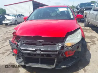 2012 Ford Focus SE с VIN 1FAHP3F27CL414653, выставлен на аукционе IAAI как лот 42358976 с пробегом 106 288 миль миль и . История ставок и продаж доступна на DreamBid. Изображение 6.