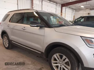 2018 Ford Explorer XLT z VIN 1FM5K8D83JGC40596, wystawiony jako IAAI lot #42263327 z przebiegiem 66 948 mil mil oraz . Historia ofert i sprzedaży dostępna na DreamBid. Obrazek 6.