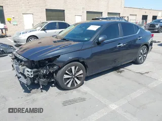 2021 Nissan Altima SV z VIN 1N4BL4DV7MN326681, wystawiony jako IAAI lot #42394402 z przebiegiem 94 775 mil mil oraz . Historia ofert i sprzedaży dostępna na DreamBid. Obrazek 2.