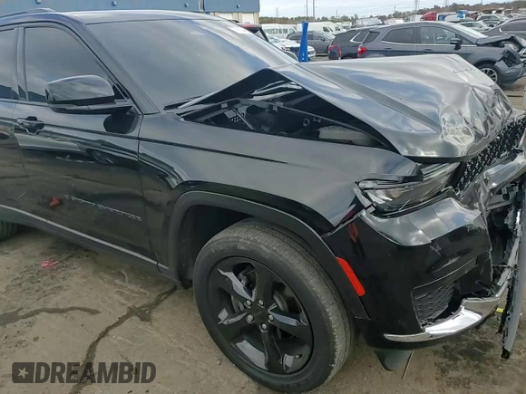 2022 Jeep Grand Cherokee Laredo with VIN 1C4RJHAGXN8633046, listed as a Copart auction lot 77960944 with 41,830 mi miles and Clean title. Bid and sale history available at DreamBid. Image 12.