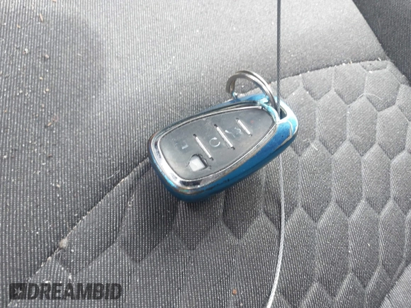 2019 Chevrolet Equinox LT with VIN 2GNAXUEV8K6279534, listed as a IAAI auction lot 41914423 with 52,631 mi miles and . Bid and sale history available at DreamBid. Image 11.